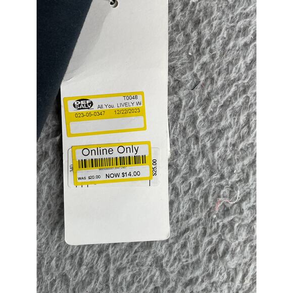 All You Lively Bra Womens 34D Black Wireless Padded Nylon Stretch NWT - Picture 3 of 7